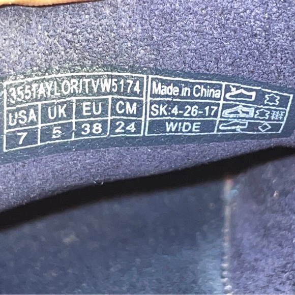 Vionic 355 Taylor Womens Size 7 Blue Comfort Shoes Sneakers Suede Lace Up Low - Picture 6 of 11